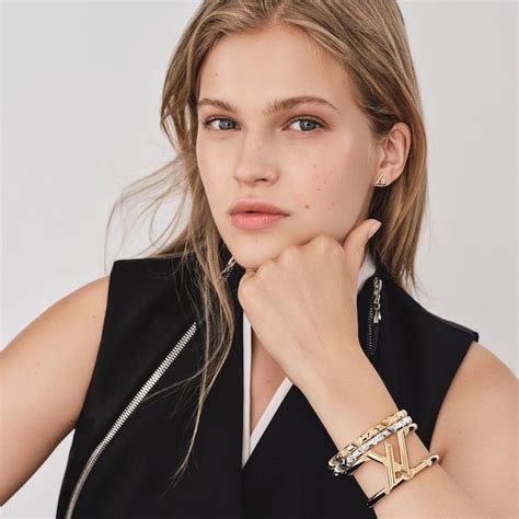 louis vuitton jewelry model|louis vuitton jewelry official website.